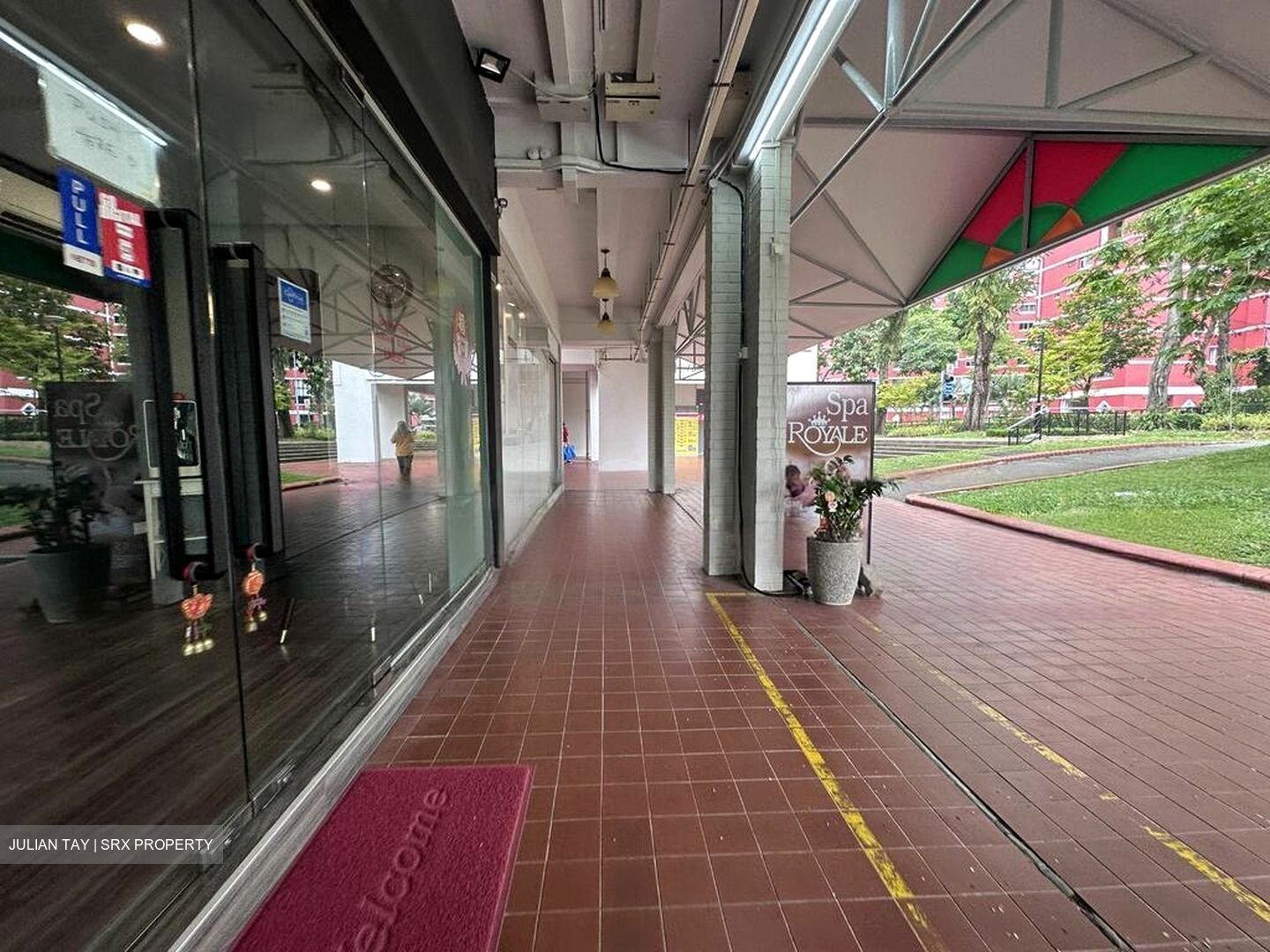 Hougang Street 21 (D19), Shop House #457366921
